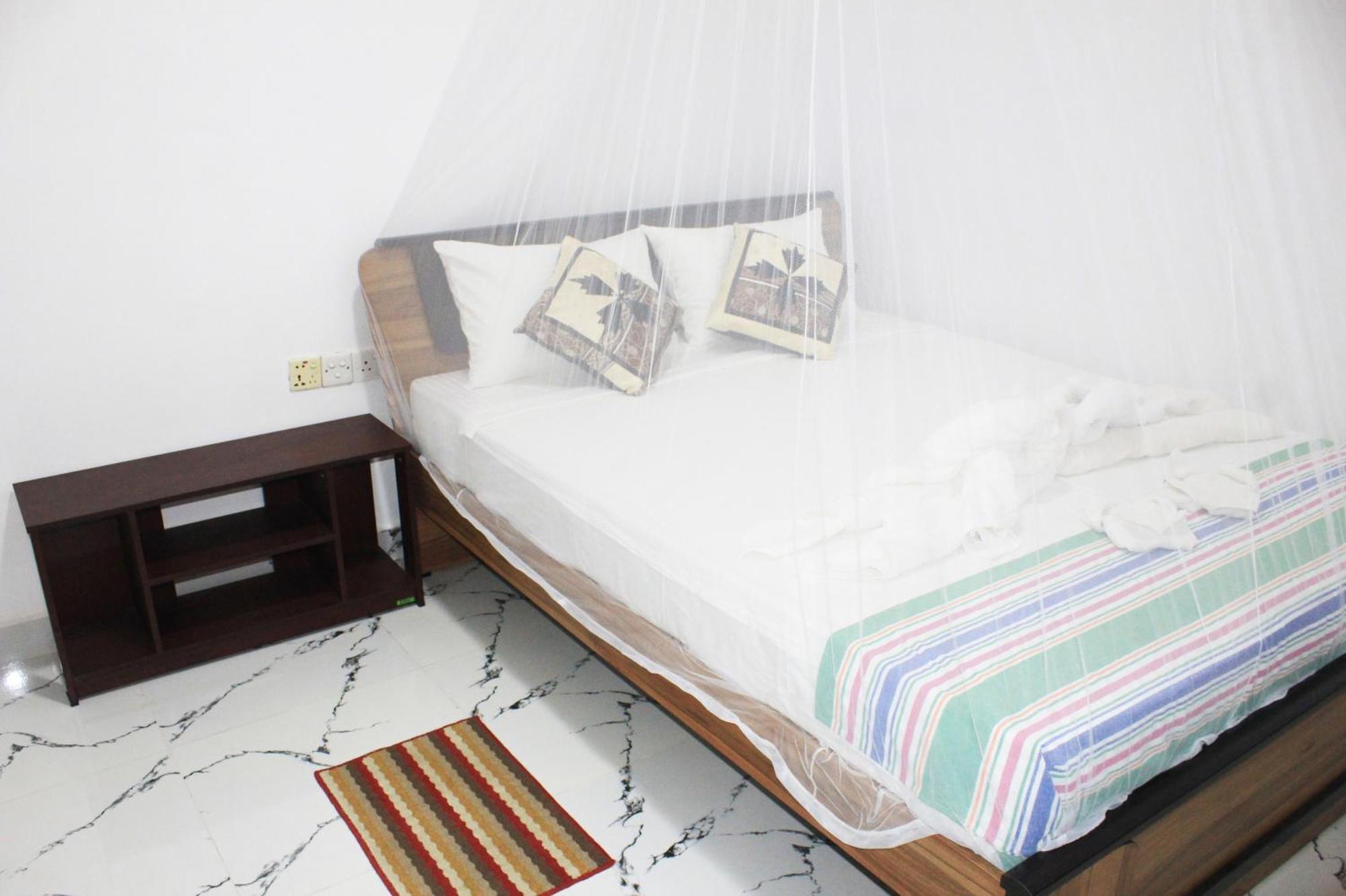 Nature Night Homestay Сигирия Экстерьер фото